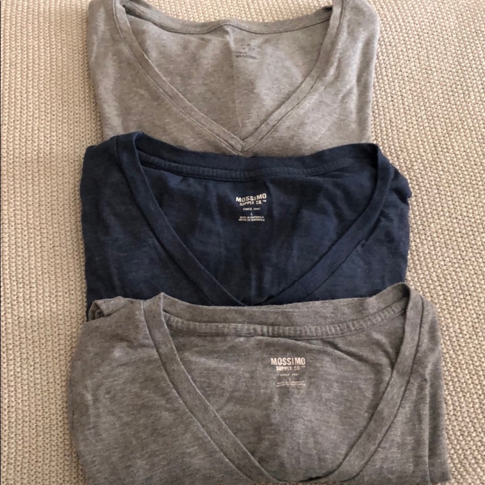 Lot of 3 v neck T-shirts